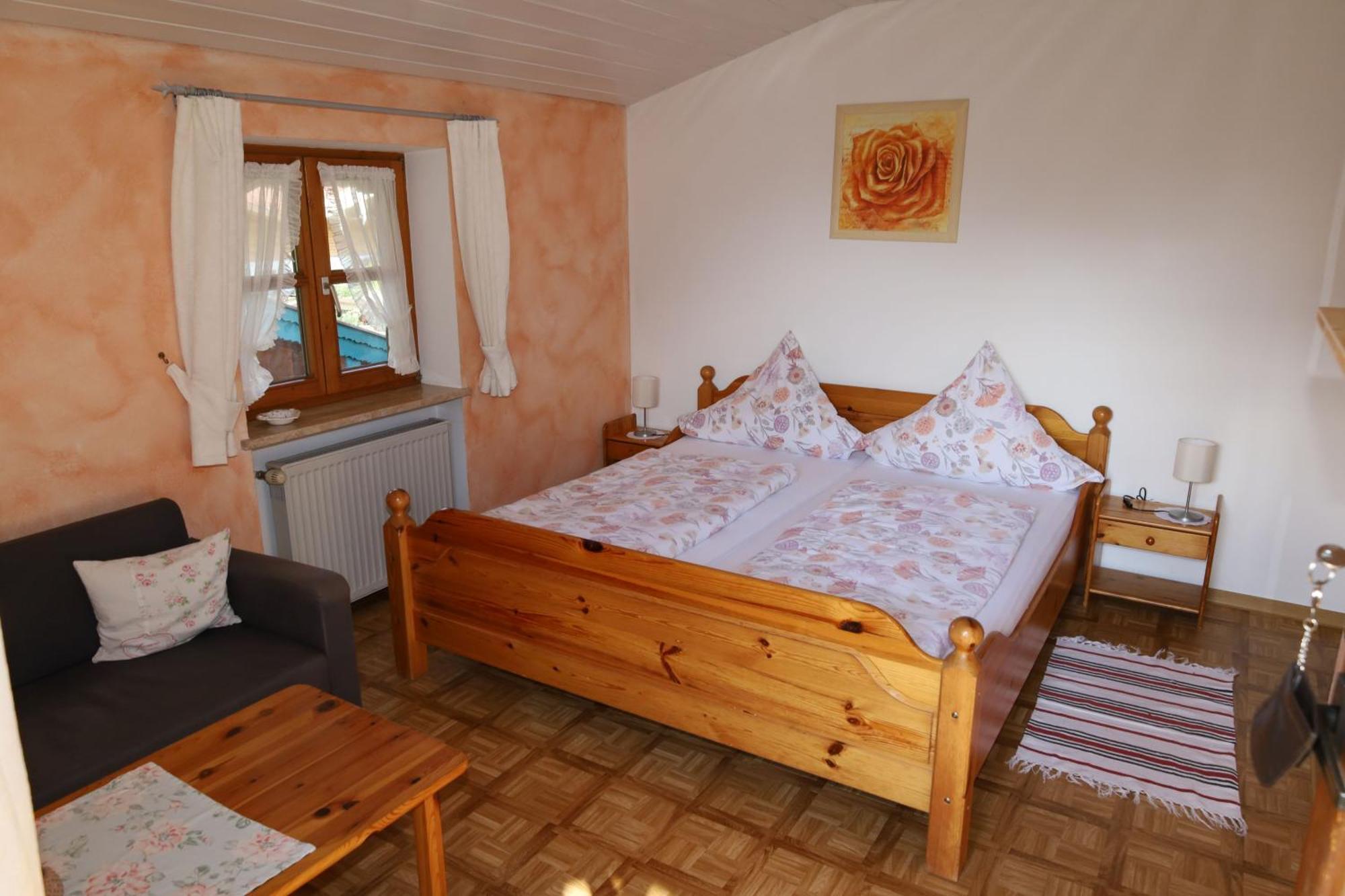 Ferienwohnung Hell Claudia Schleching Exteriör bild